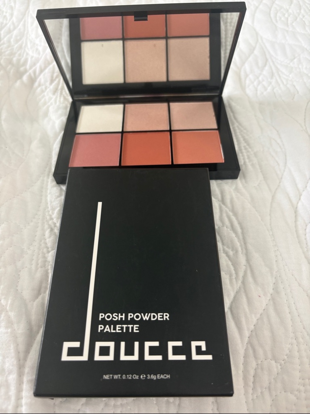 Doucce Posh Powder Palette — blush and highlighter - brand new in packaging!